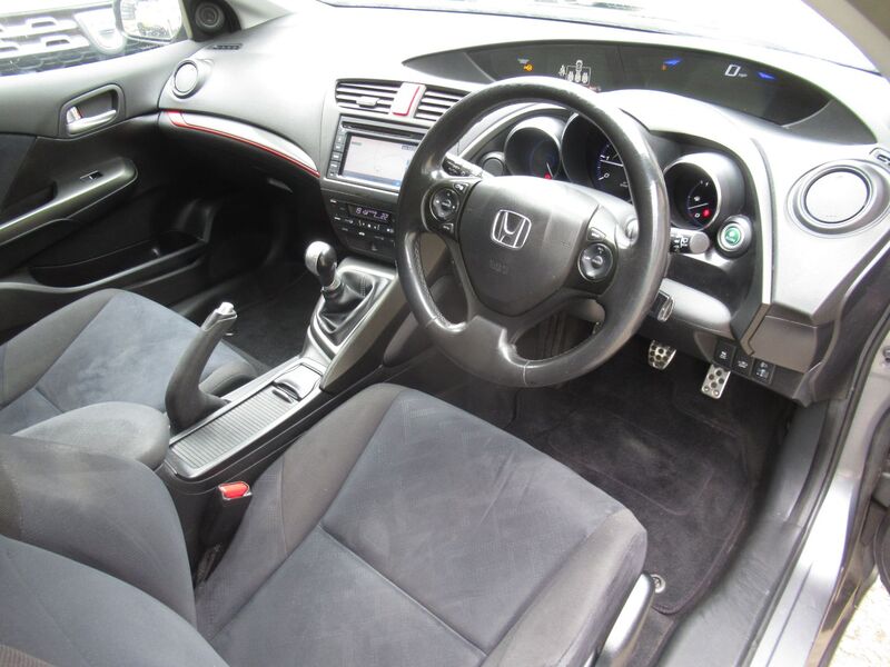 View HONDA CIVIC I-DTEC ES-T